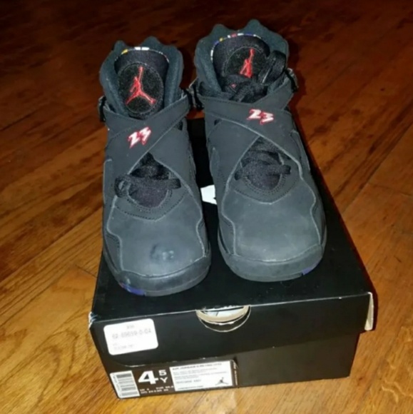 2 pairs of Jordan's sz 4.5 - Picture 6 of 6